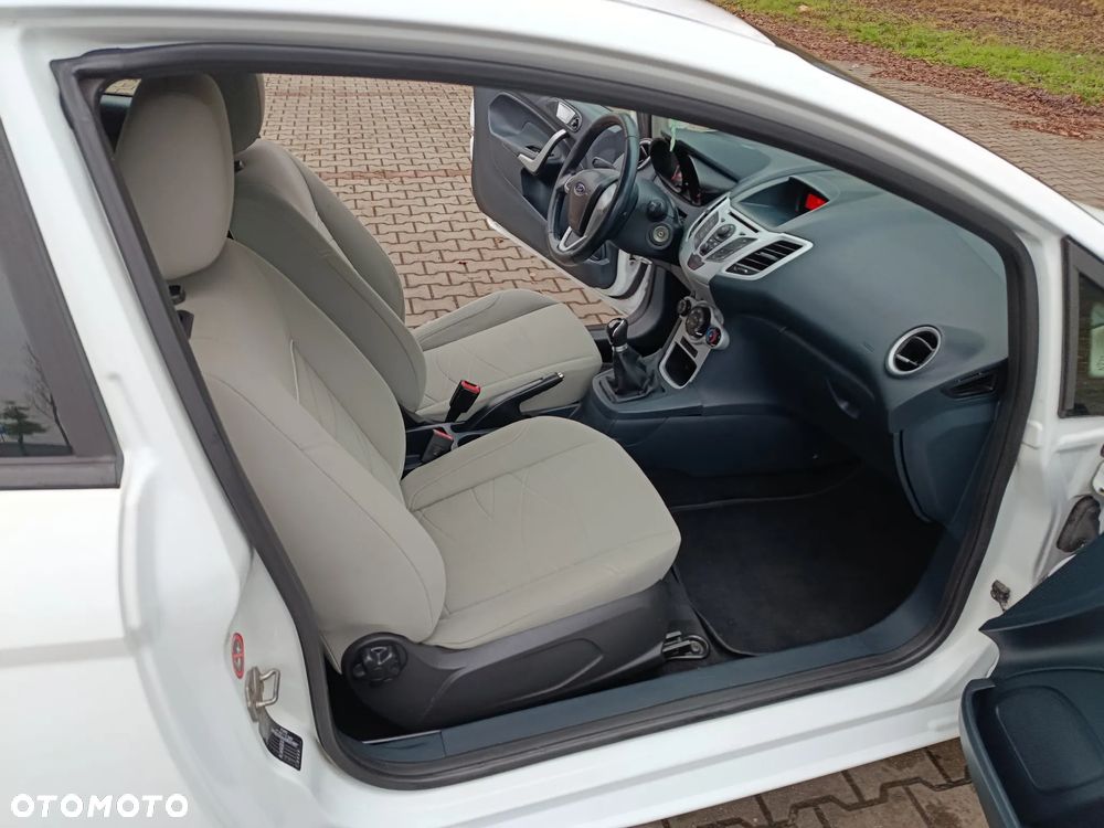 Ford Fiesta - 18