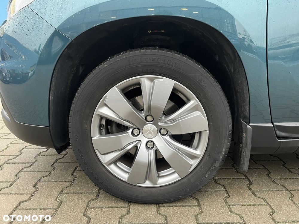 Peugeot 2008 1.2 Pure Tech Active S&S - 10