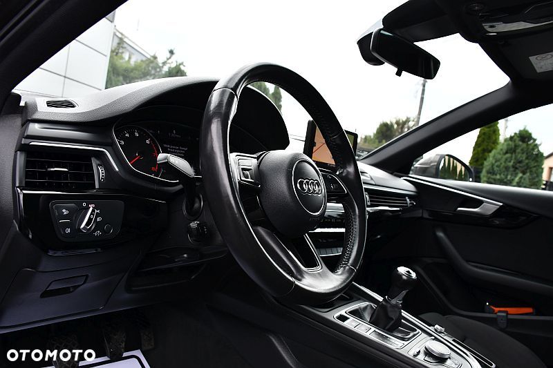 Audi A4 Limousine 1.4 TFSI Sport - 11