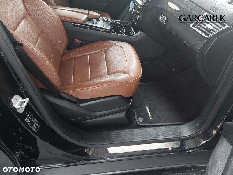 Mercedes-Benz GLE AMG Coupe 43 4-Matic - 16