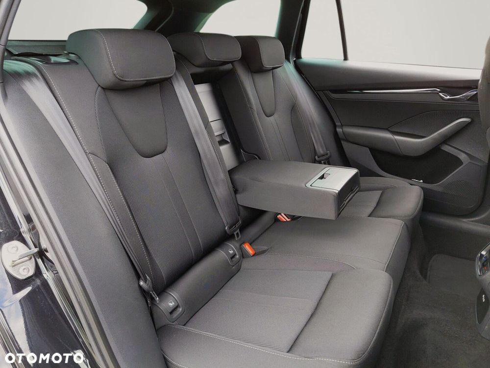 Skoda Octavia 2.0 TDI Sportline DSG - 13