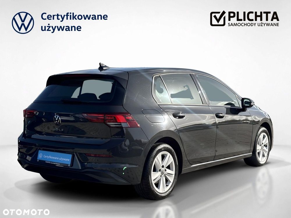 Volkswagen Golf - 6