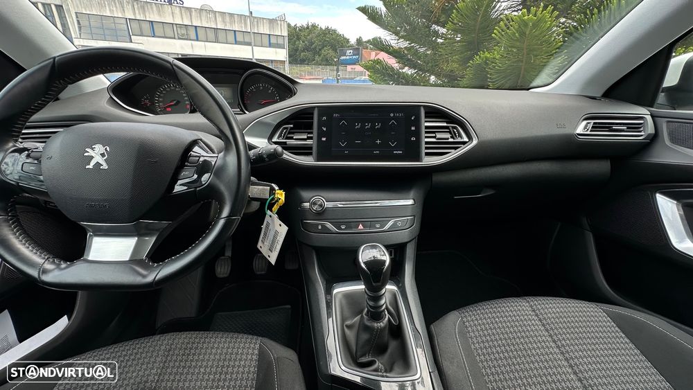 Peugeot 308 1.5 BlueHDi Business Line - 25