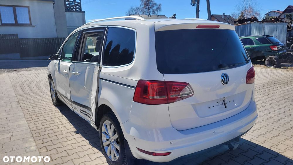 Volkswagen Sharan 2.0 TDI 4Motion BlueMotion Technology Highline - 4