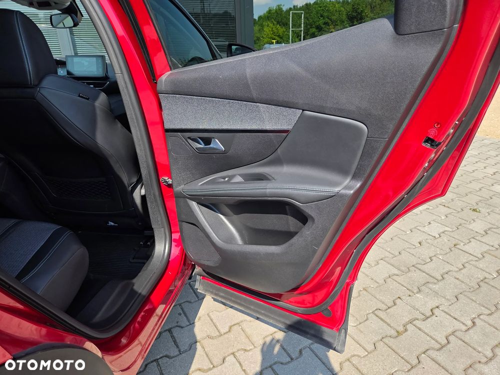 Peugeot 3008 1.5 BlueHDi Allure S&S EAT8 - 33