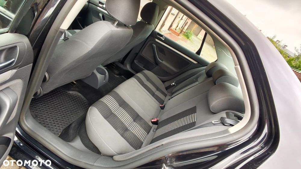 Volkswagen Jetta 1.4 TSI Comfortline - 20