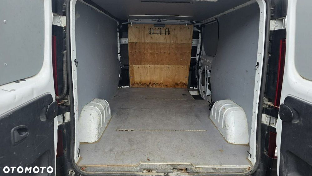 Renault Trafic - 13