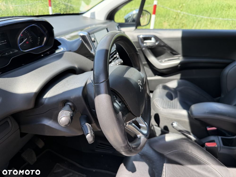 Peugeot 208 1.6 THP Allure - 34