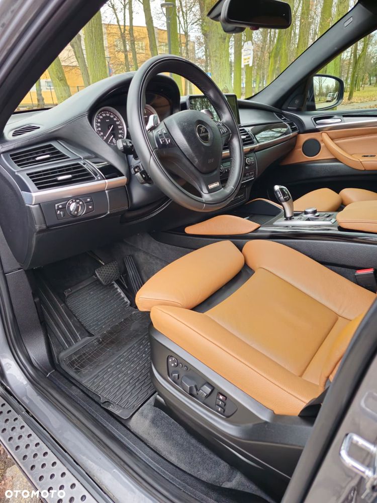 BMW X6 - 25