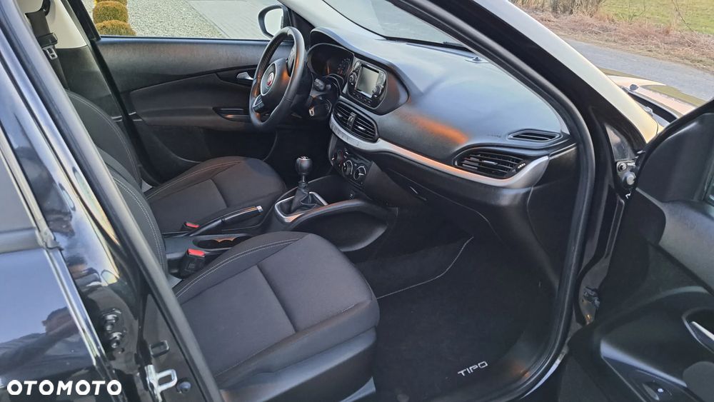 Fiat Tipo 1.4 16V More - 23