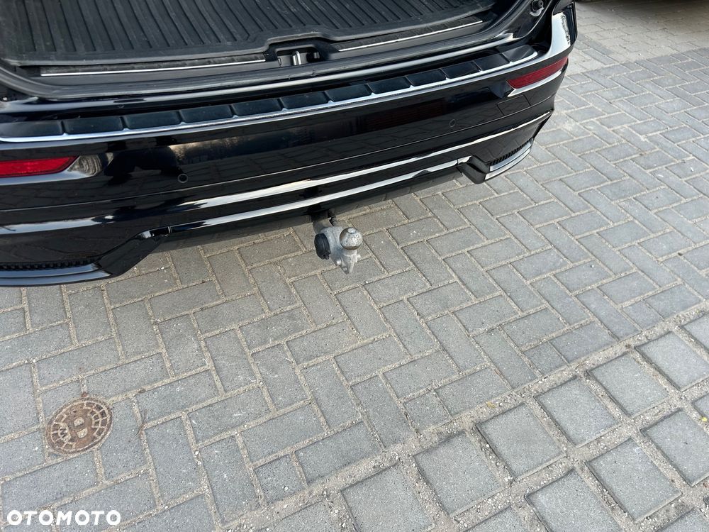Volvo XC 60 T8 Plug-In Hybrid AWD R-Design - 17