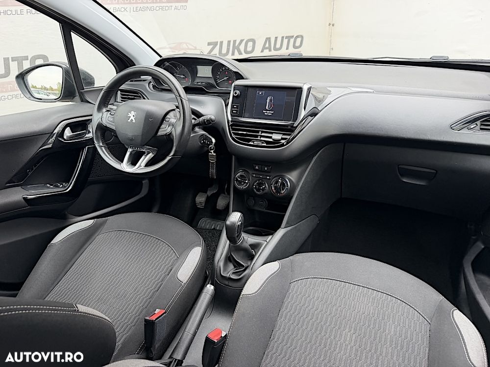 Peugeot 208 Blue-HDi 100 Stop&Start Style - 7