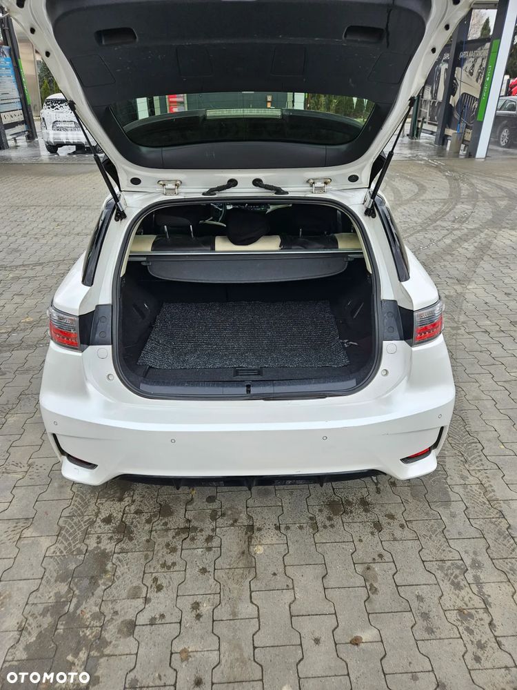 Lexus CT 200h F Sport - 3