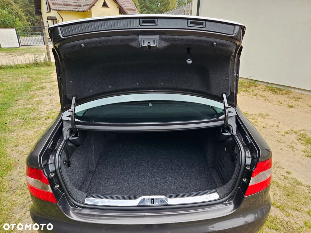 Skoda Superb 2.0 TDI 4x4 Elegance - 19