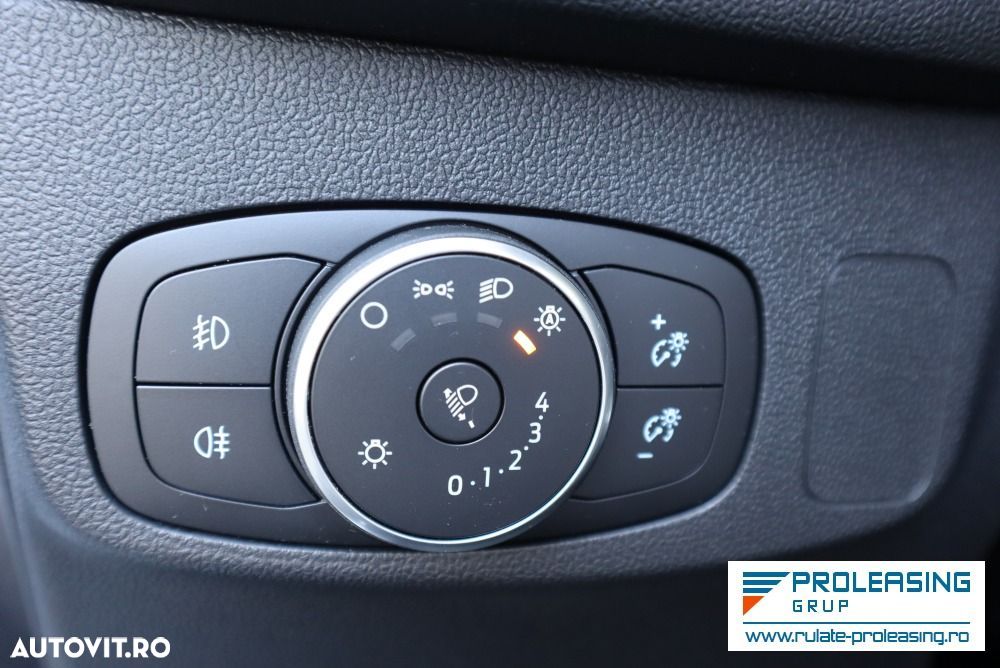Ford Focus - 11