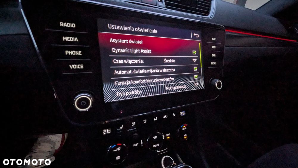 Skoda Superb 2.0 TSI DSG Sportline - 15