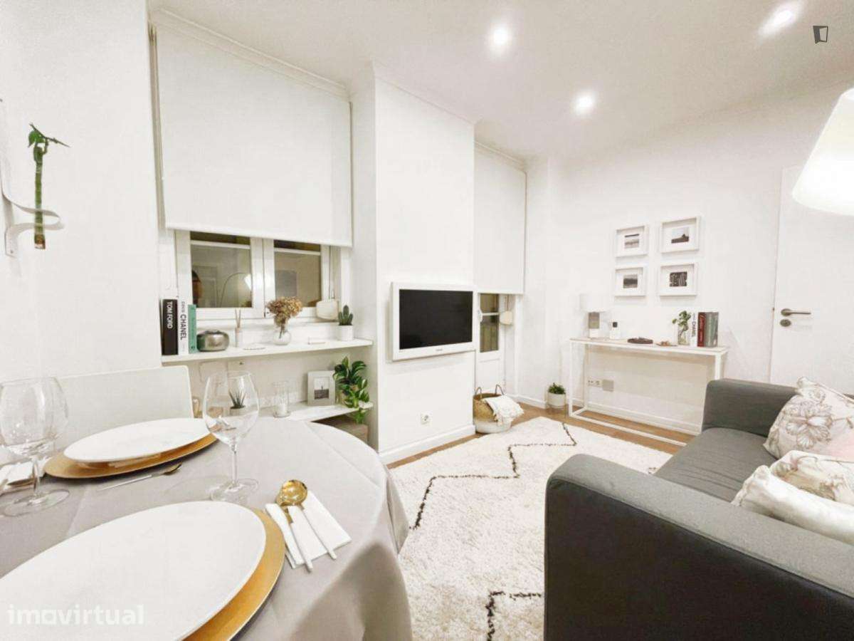 Apartamento com 2 quartos - localizado em Linda-a-Velha Lisbon - Grande imagem: 2/17