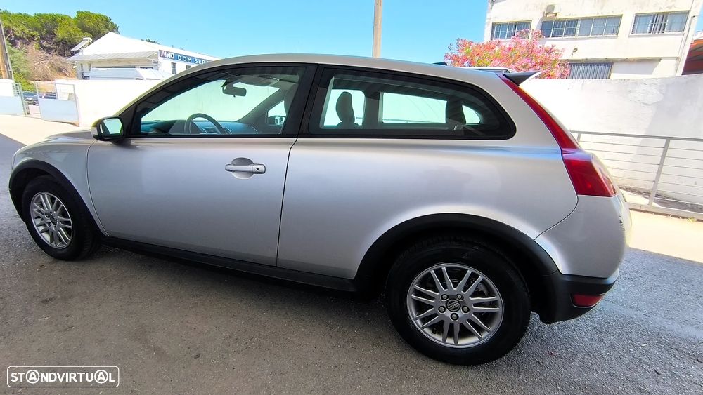 Volvo C30 1.6 D Drive Momentum - 31