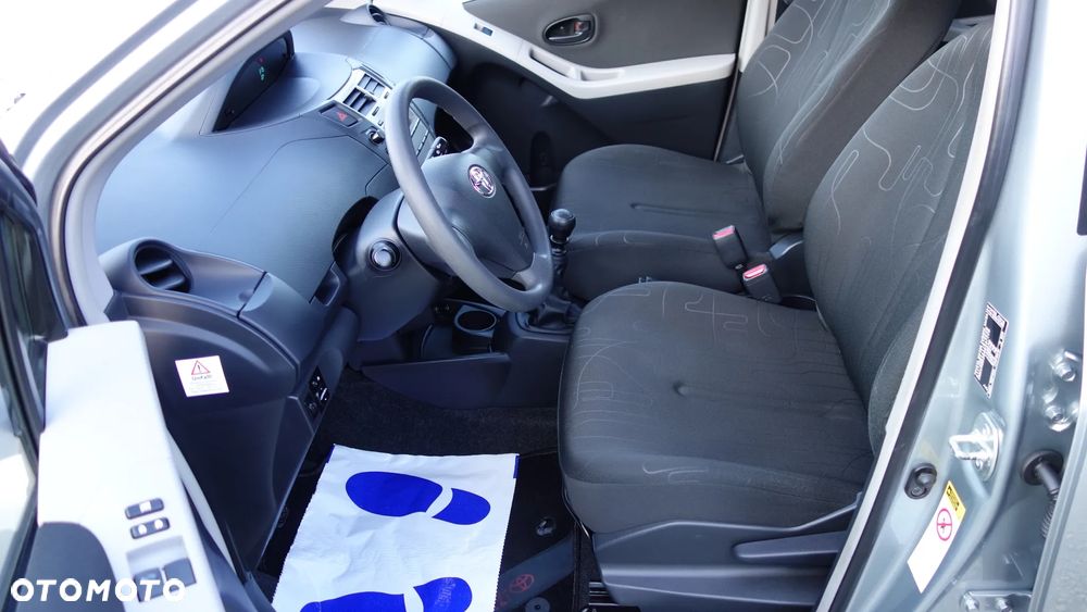 Toyota Yaris 1.33 Luna - 14