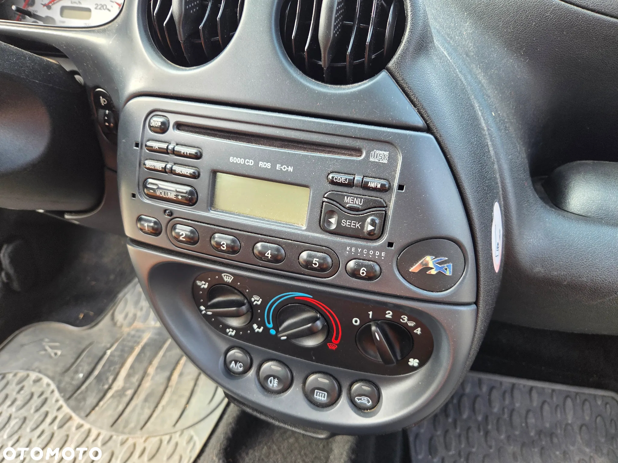 Ford KA - 27