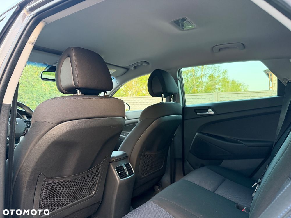 Hyundai Tucson 1.6 GDI BlueDrive Design 2WD - 35