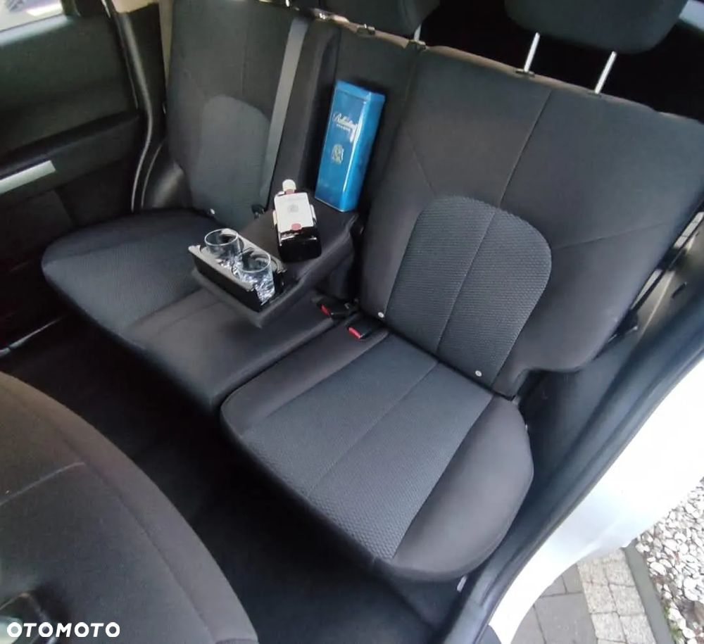 Mitsubishi Pajero - 23