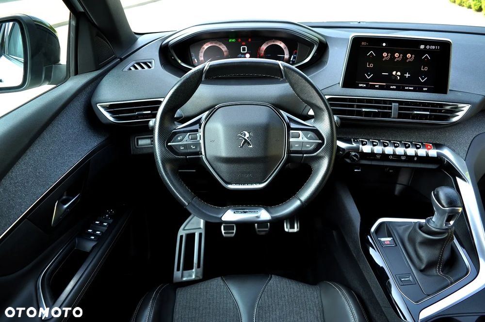 Peugeot 3008 1.2 PureTech Allure S&S - 25