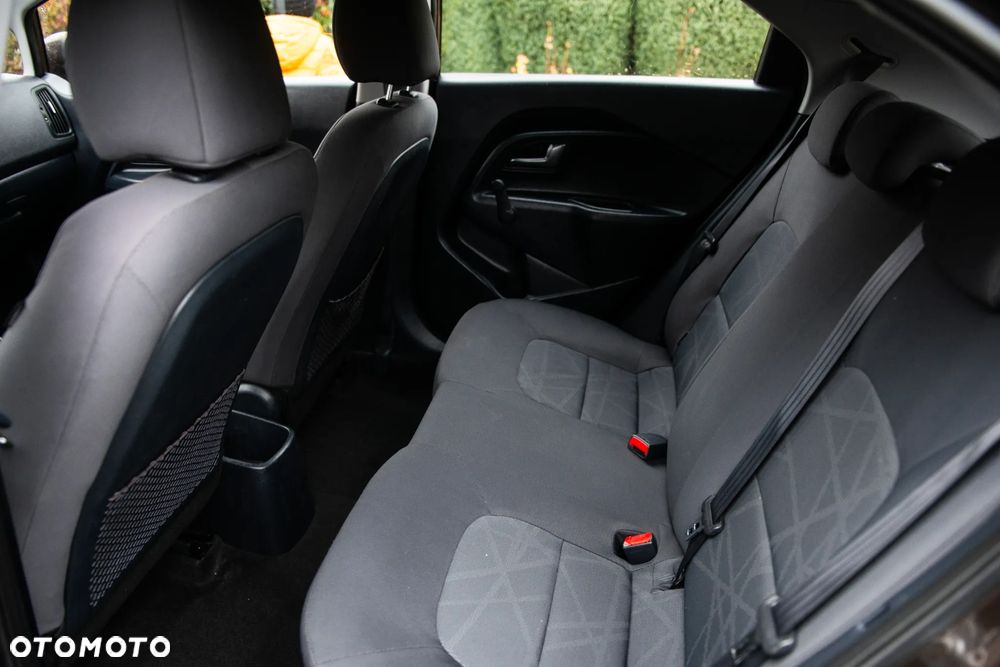 Kia Rio 1.2 Business Line - 22