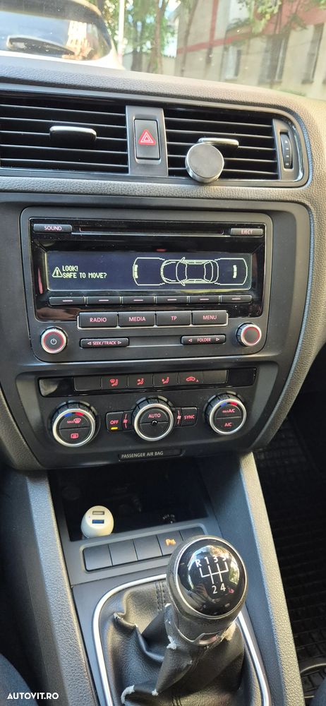 Volkswagen Jetta 1.6 TDI CR DPF Comfortline - 18