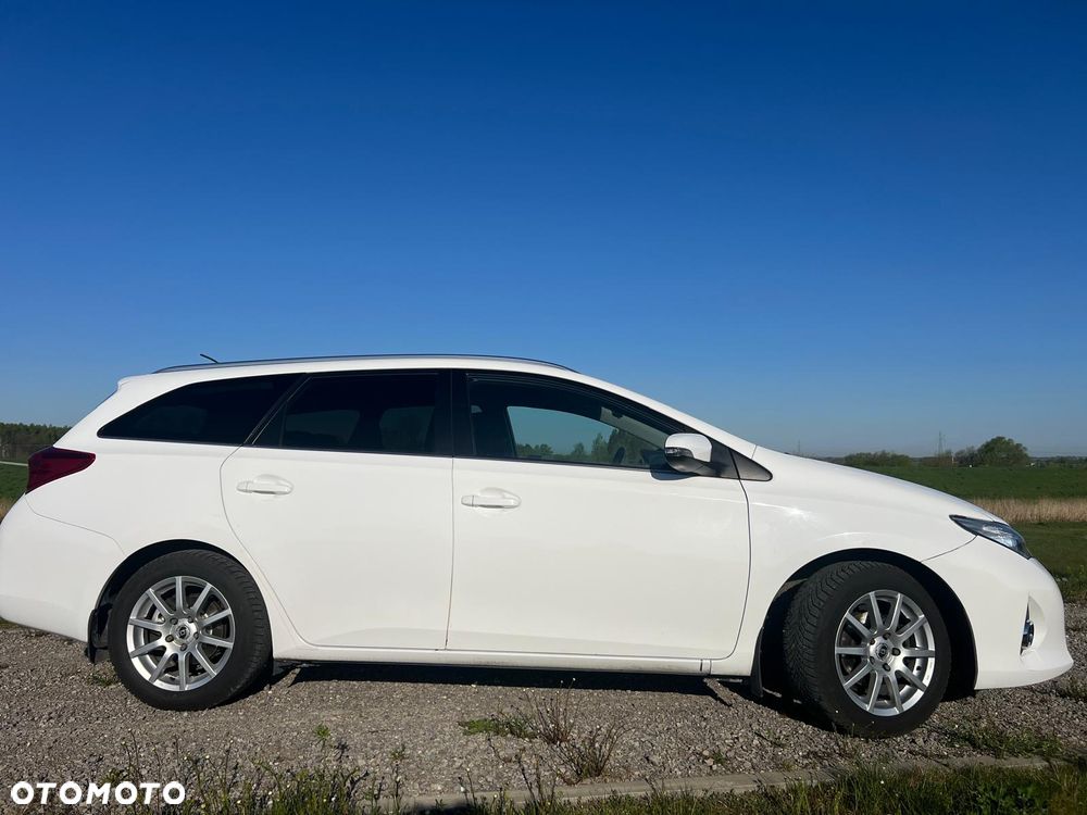 Toyota Auris 1.6 Dynamic - 9