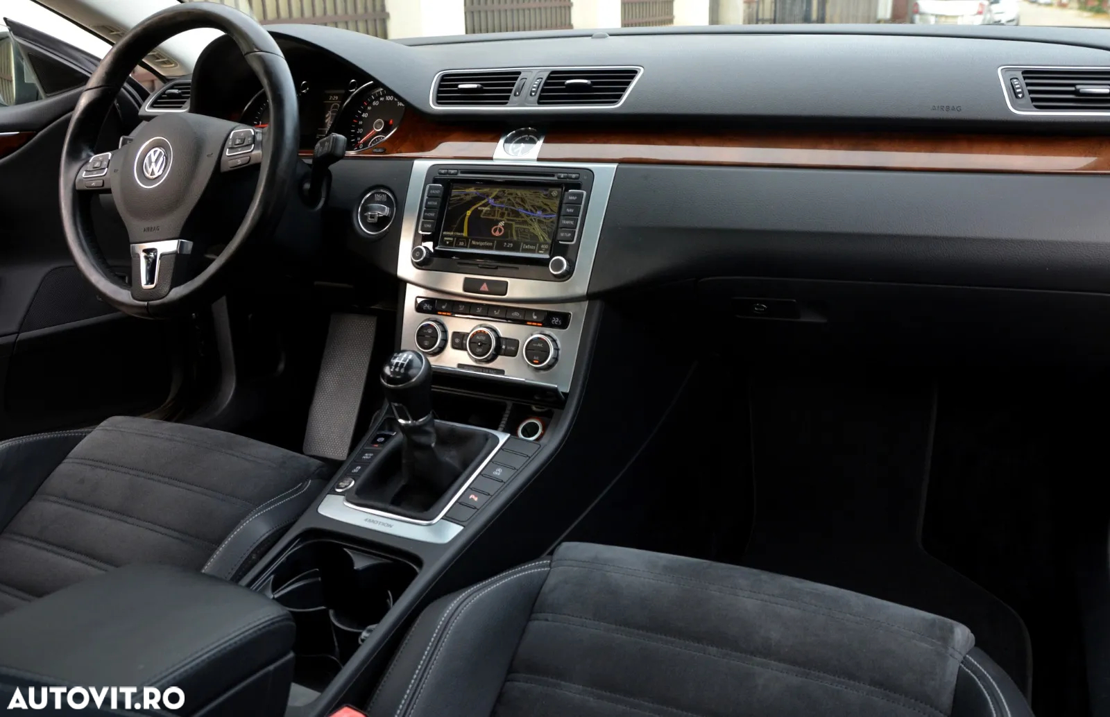 Volkswagen Passat CC 2.0 TDI 4Motion BlueMotion Technology - 11