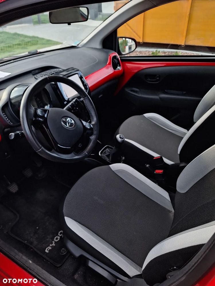 Toyota Aygo 1.0 VVT-i Sprint EU6 - 6