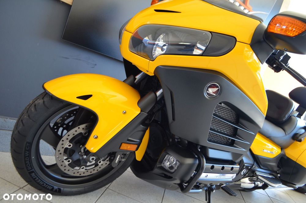 Honda GL - 29