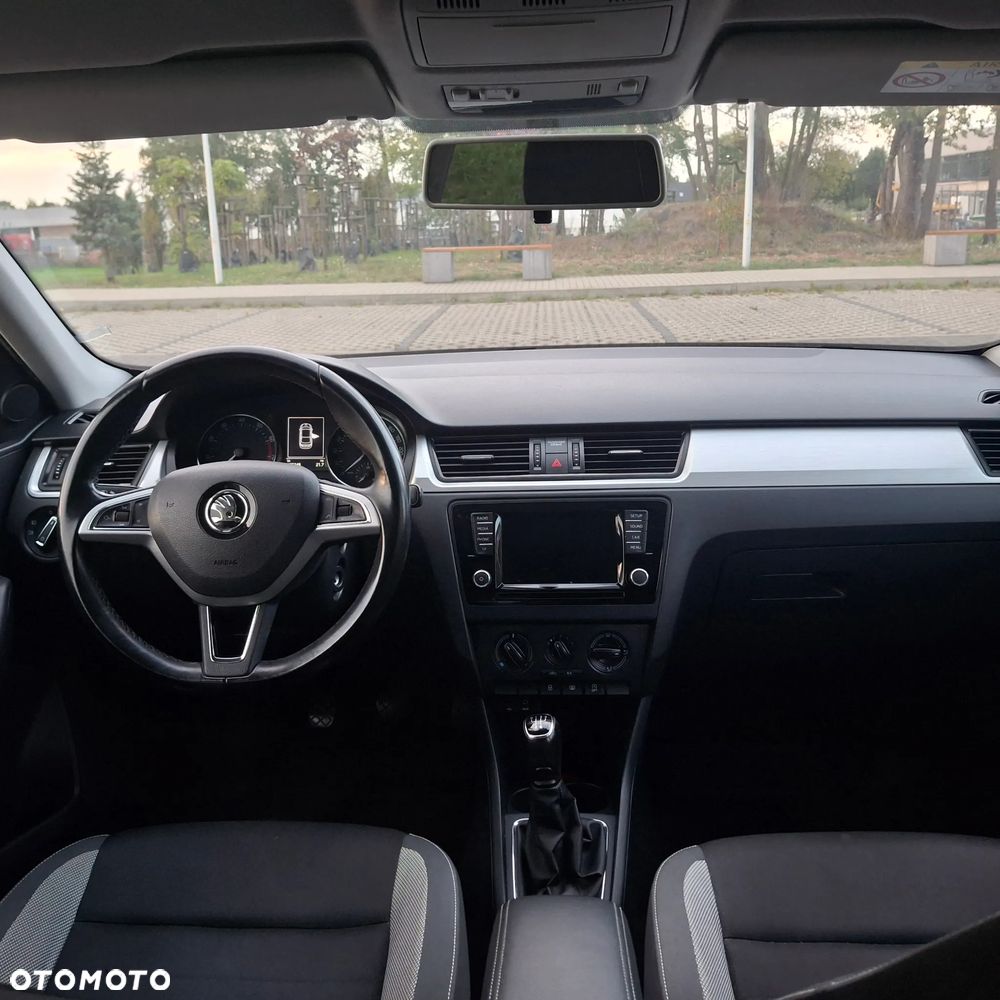 Skoda RAPID 1.2 TSI Ambition - 13