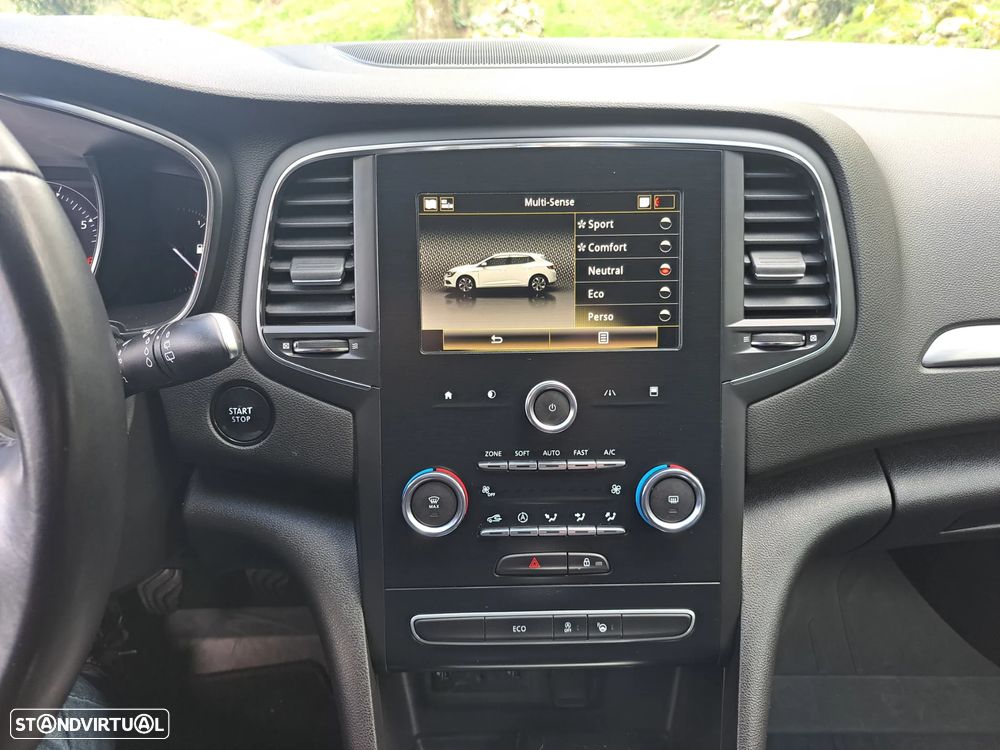 Renault Mégane TCe 140 GPF INTENS - 23