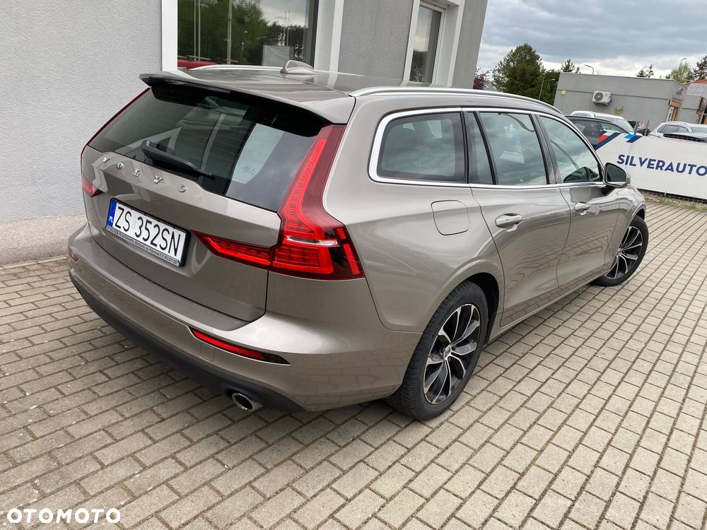 Volvo V60 D4 Geartronic Summum - 10