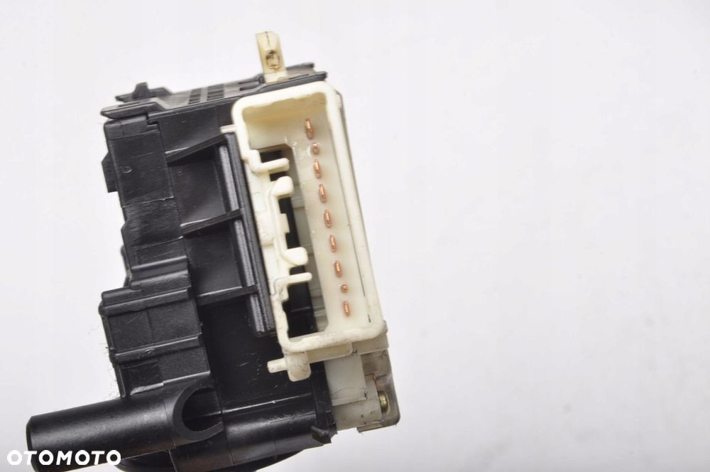 TOYOTA YARIS I MANETKA KIERUNKOWSKAZÓW - 4