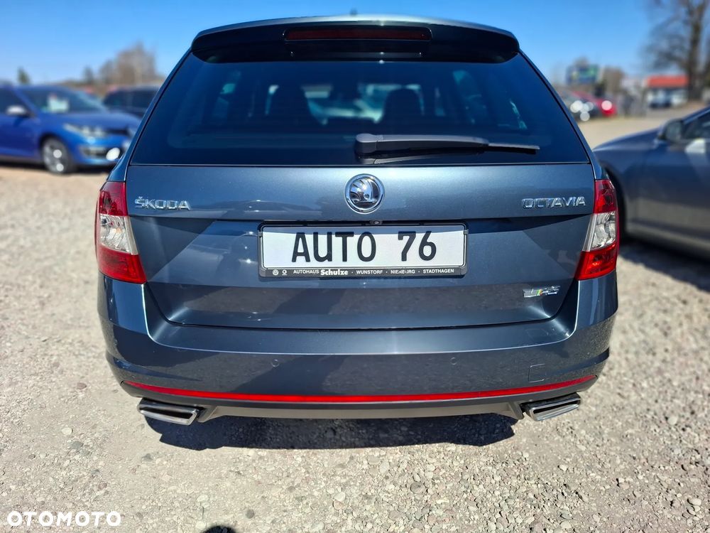 Skoda Octavia 2.0 TDI DSG RS - 13