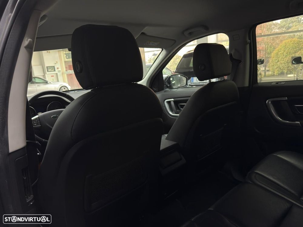Land Rover Discovery Sport 2.0 eD4 R-Dynamic S - 39