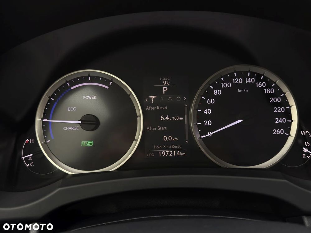 Lexus IS 300h Elite EU6 - 27