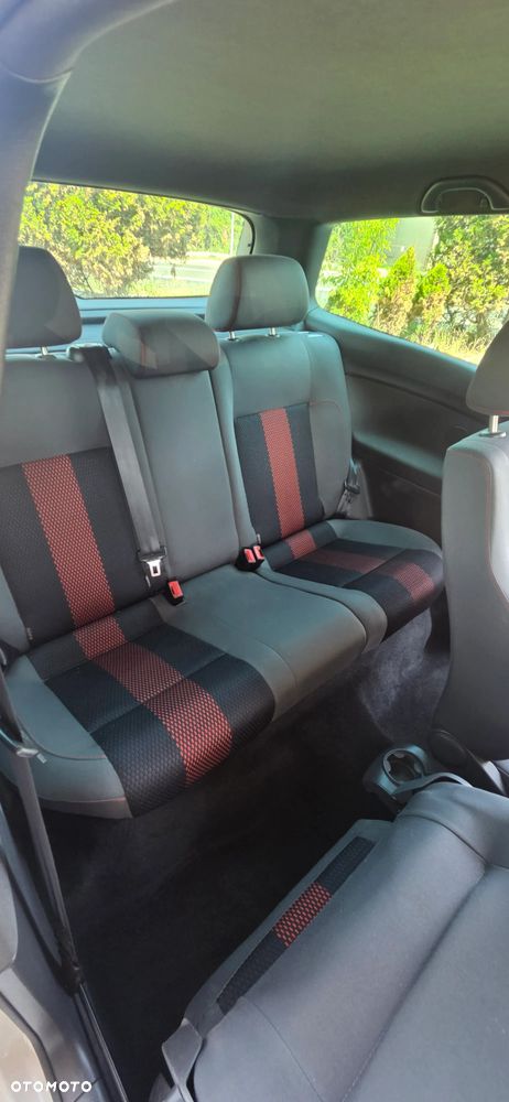 Volkswagen Polo 1.6 GT Rocket - 26