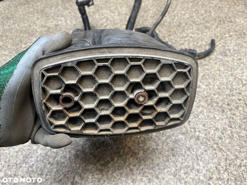 Pompka pompa weze obudowa filtra paliwa Suzuki Grand Vitara 2 II 2.7 V6 - 5