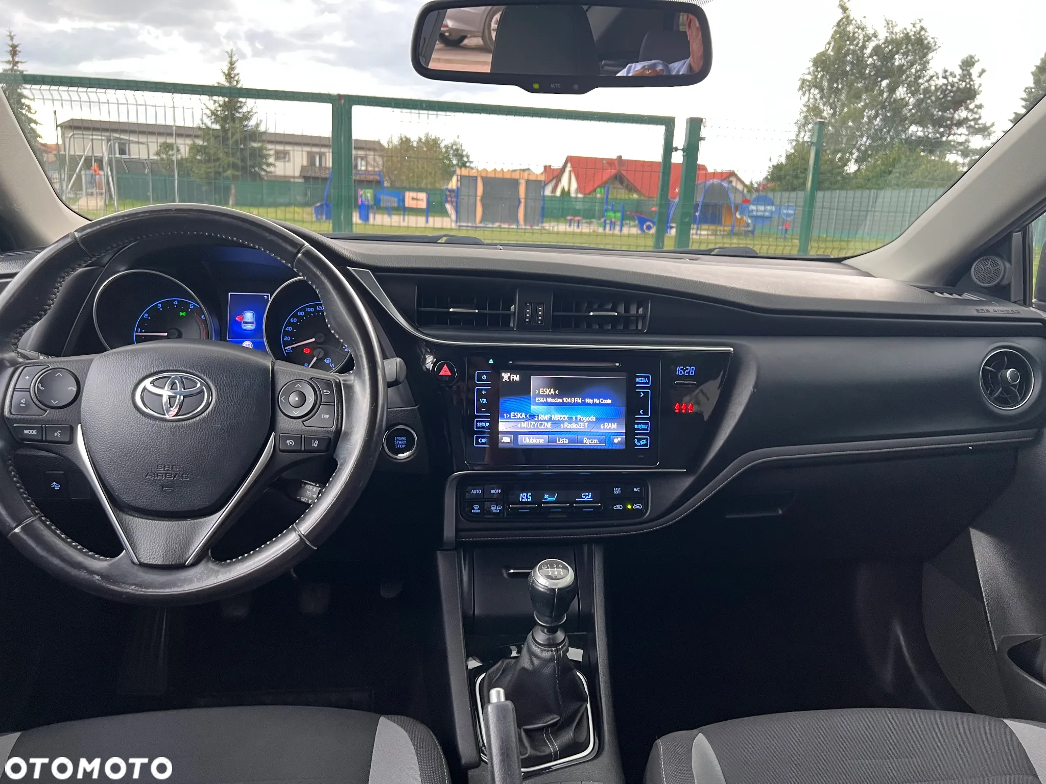 Toyota Auris 1.2 T Premium - 9