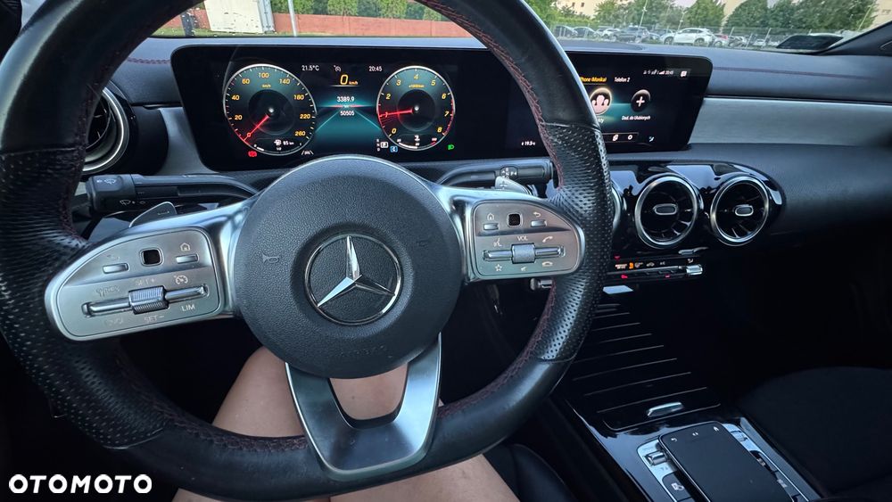 Mercedes-Benz CLA 200 AMG Line 7G-DCT - 1