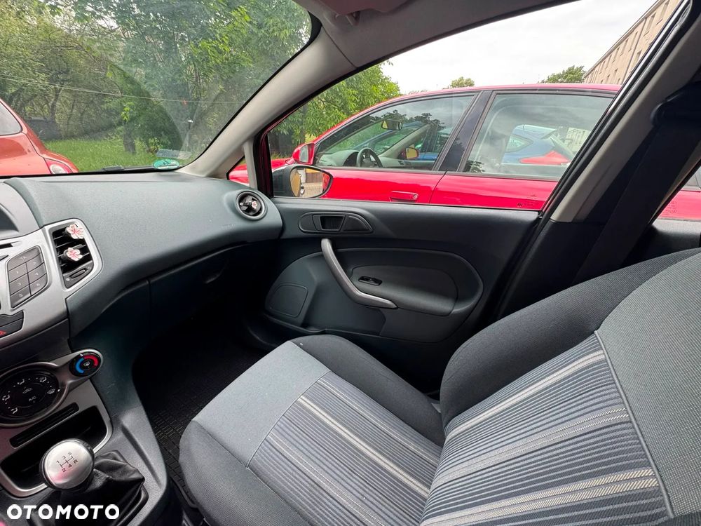 Ford Fiesta 1.25 Ambiente - 11