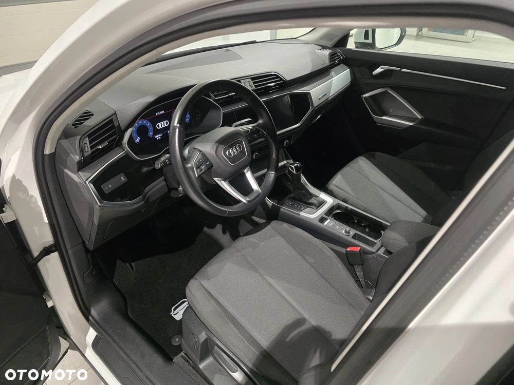 Audi Q3 35 TFSI S tronic - 10