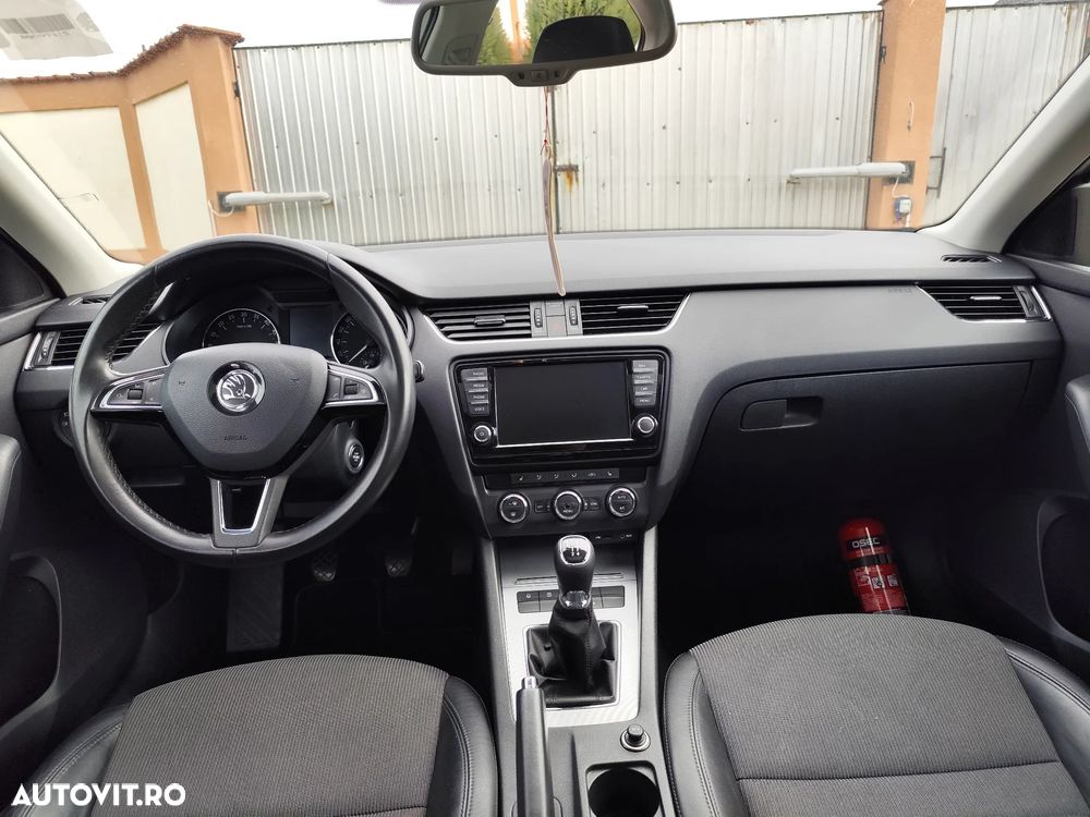 Skoda Octavia - 8