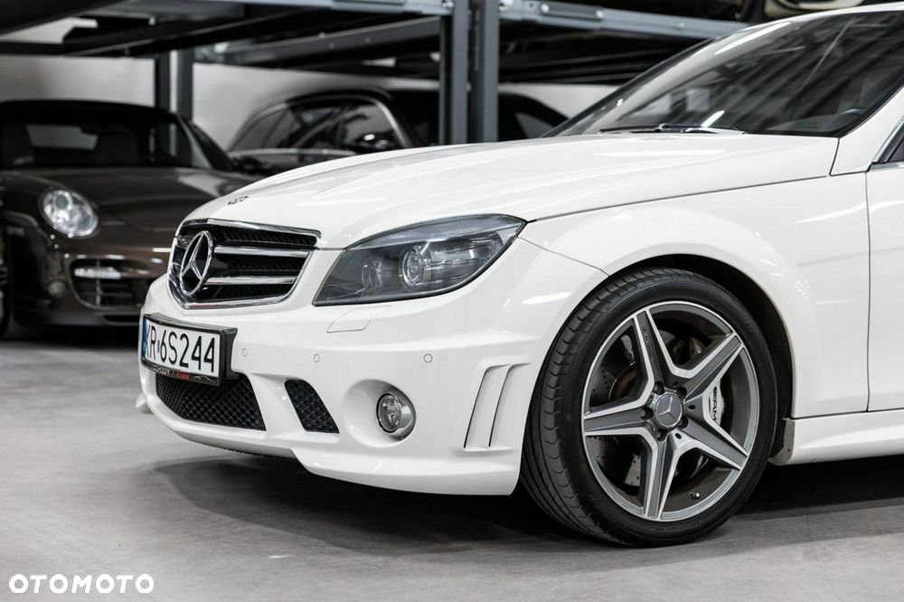 Mercedes-Benz Klasa C 63 AMG AMG SPEEDSHIFT MCT - 16