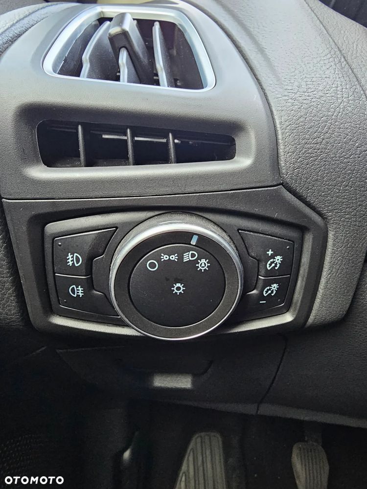 Ford Focus 2.0 TDCi SYNC Edition ASS - 28