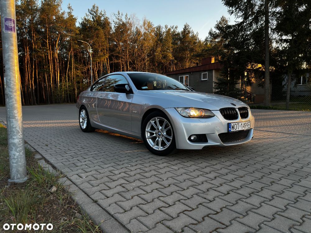 BMW Seria 3 320i - 3